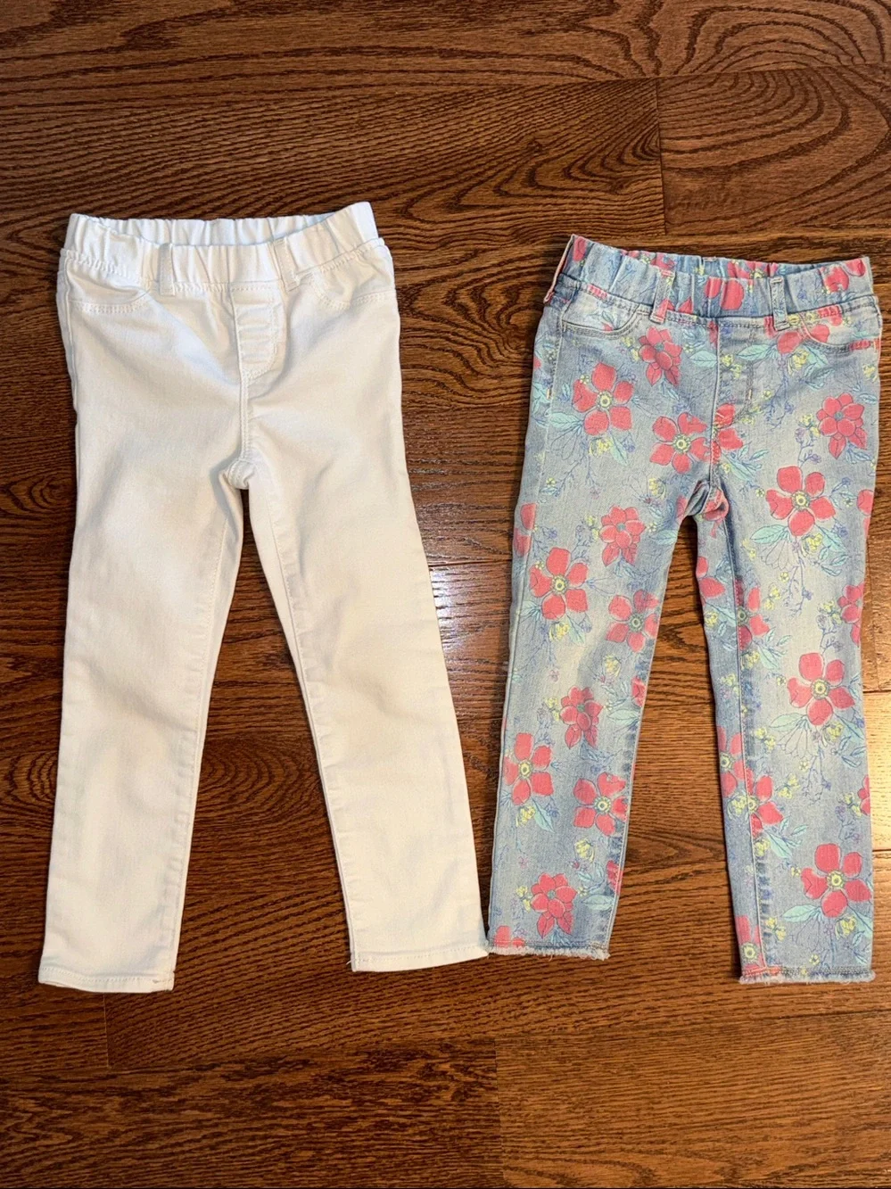 5t girls bundle of 2 jeggings from Gap.